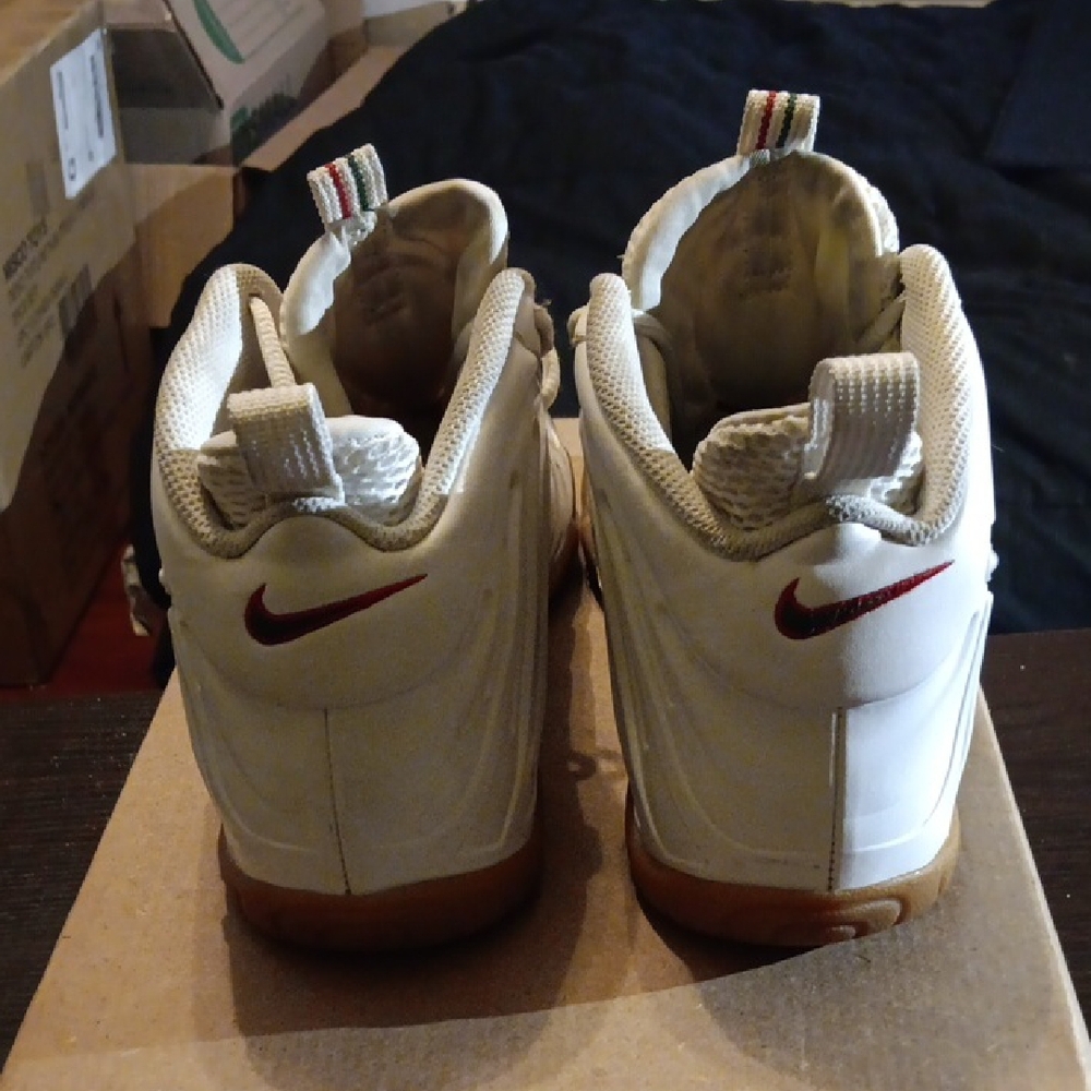 Nike Air Foamposite Pro (GS) Rare 2015 White Gucci Mens 6.5 Womens 8 EUC - Picture 5 of 10
